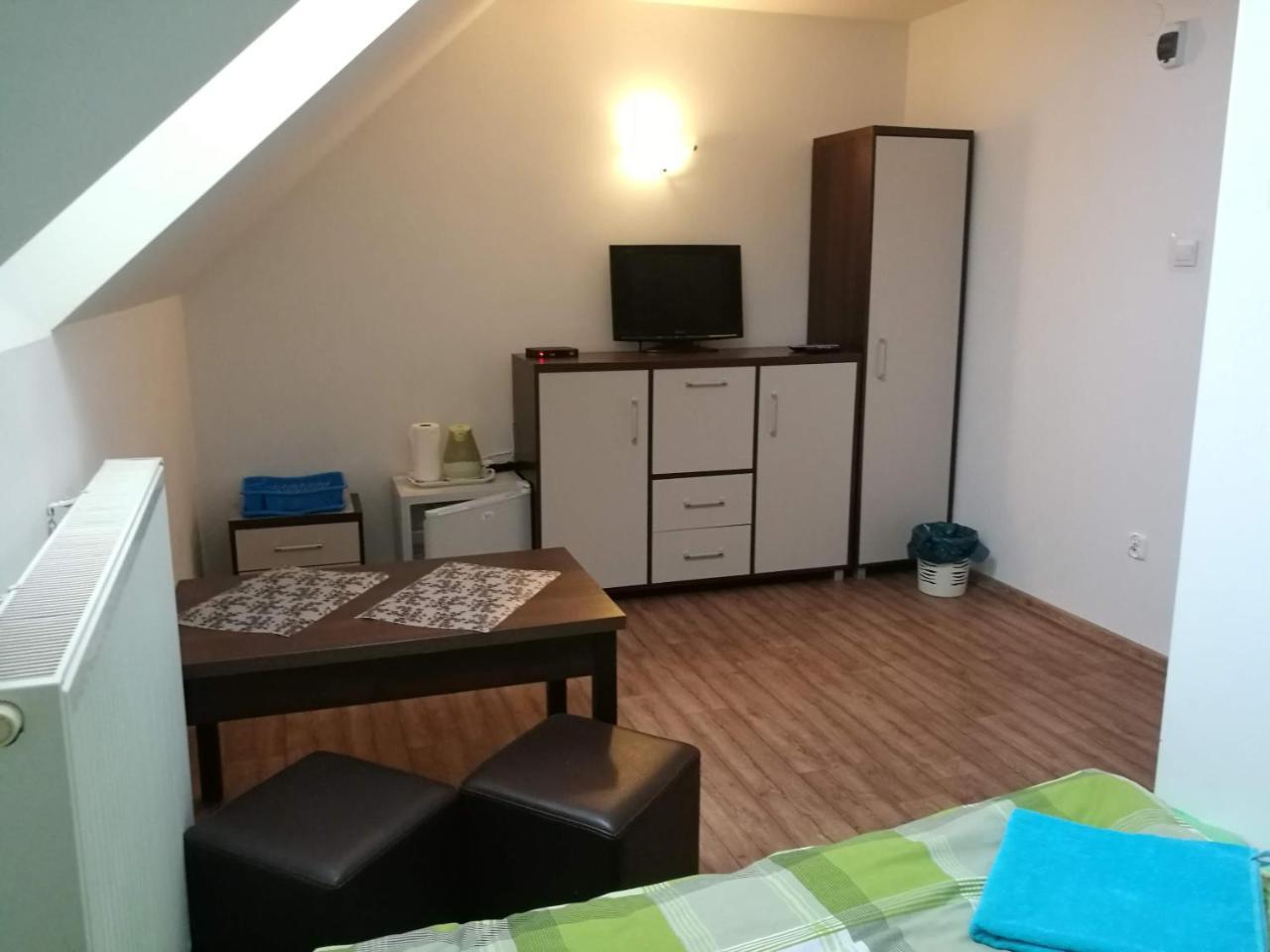 Dom Wczasowy Pieciu Pomostow I Domki Letniskowe Czaplinek Buitenkant foto